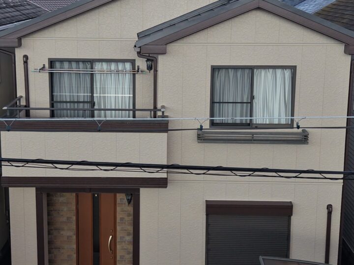 滋賀県草津市にて外壁塗装・屋根工事・防水工事をさせて頂きました。