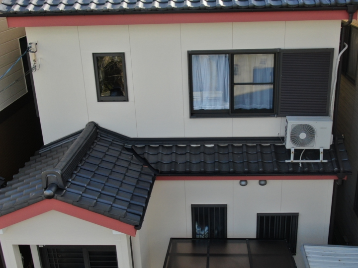 滋賀県大津市にて外壁塗装・窓工事・付帯塗装工事をさせて頂きました。