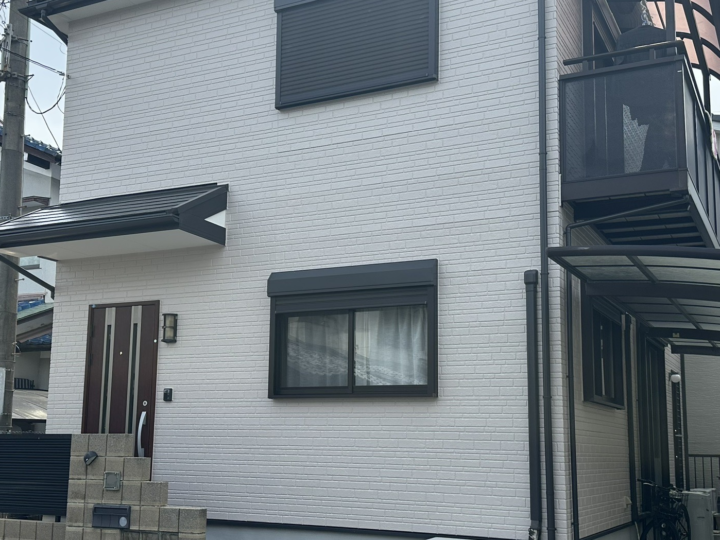 滋賀県草津市にて外壁塗装・屋根工事をさせて頂きました。