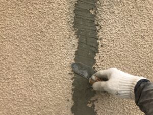 外壁　モルタル　左官　下時補修クラック