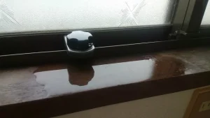 雨漏り 窓際 サッシ