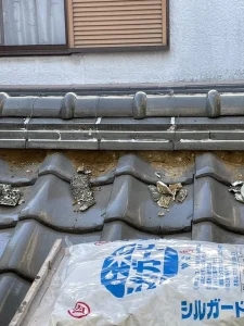 屋根　日本瓦　漆喰